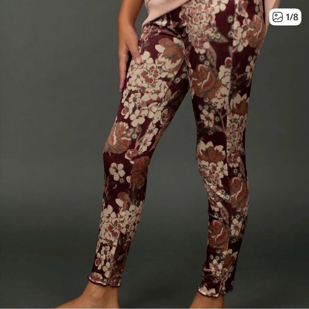 Joyfolie Currant Floral Leggings